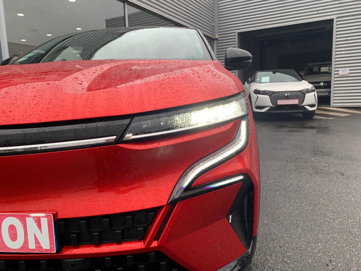 RENAULT MEGANE E TECH ELECTRIC 220 ch | ICONIC EV60 SUPER CHARGE | Pack Performance autonomie