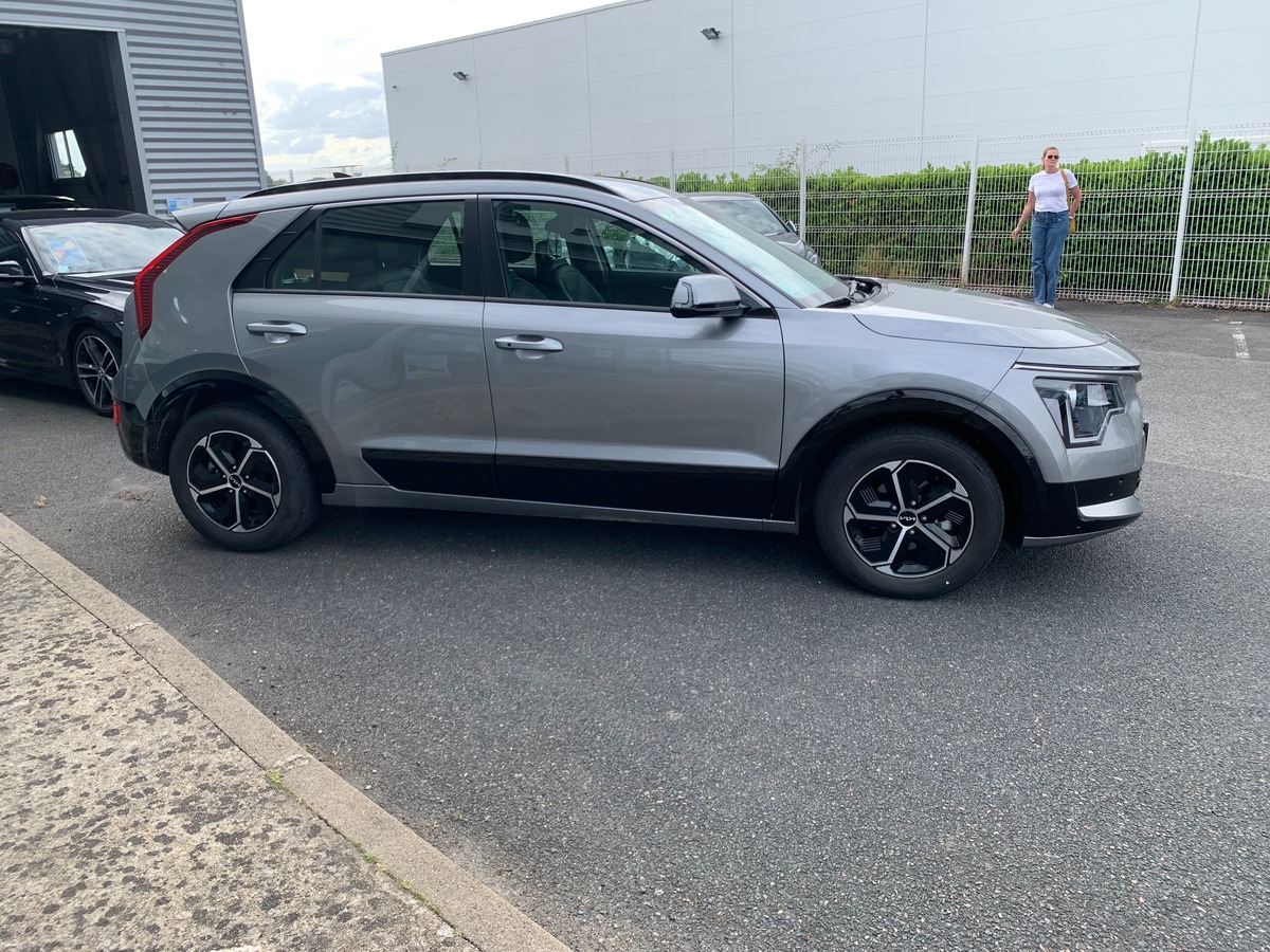 Kia Niro 141 chevaux | Active | Hybrid | Apple car Play Android Auto | Caméra de recul | Drive mode