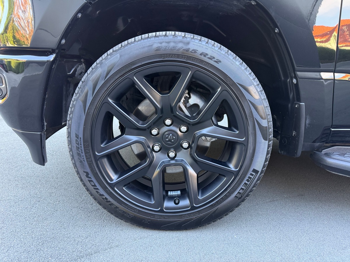 Dodge RAM 1500 LARAMIE SPORT NIGHT EDITION 402 CH / TVA / CARNET / 21663 KMS