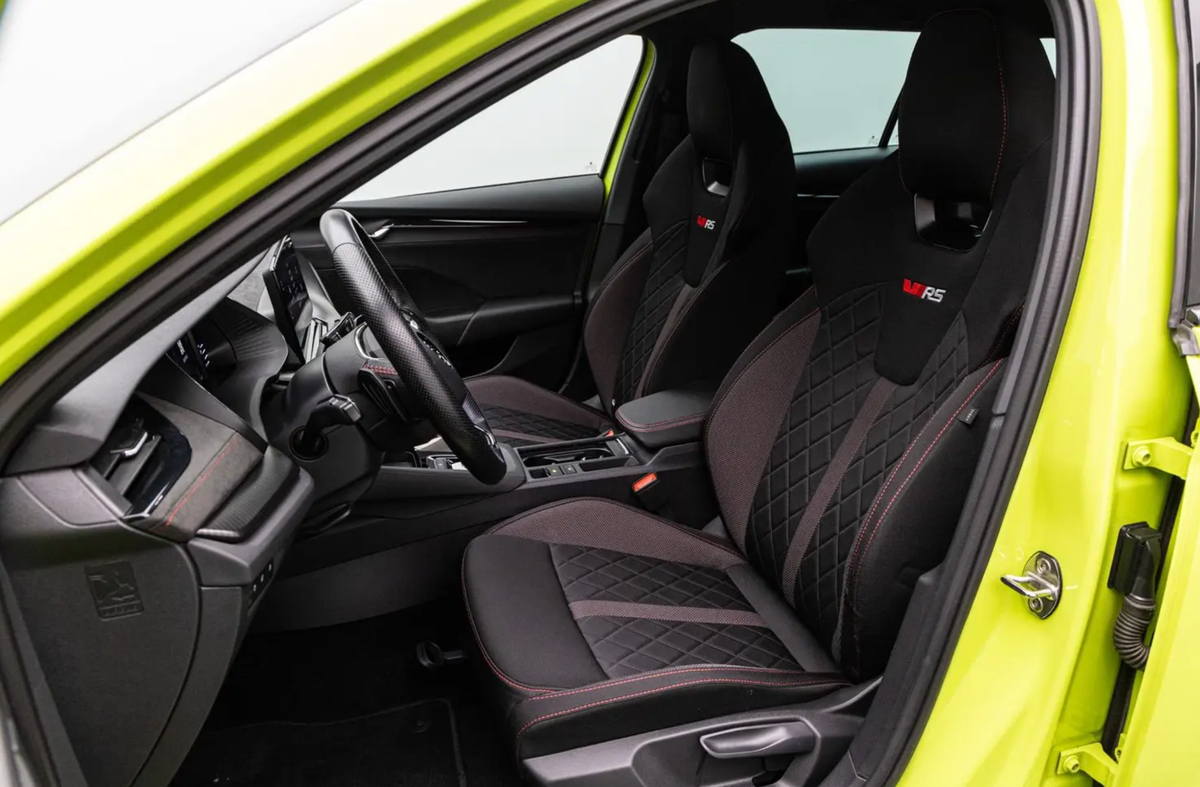 Skoda Octavia Combi IV 1.4 TSI PHEV iV 245ch RS DSG6e/Hybride/VO allemand/Pas de Malus