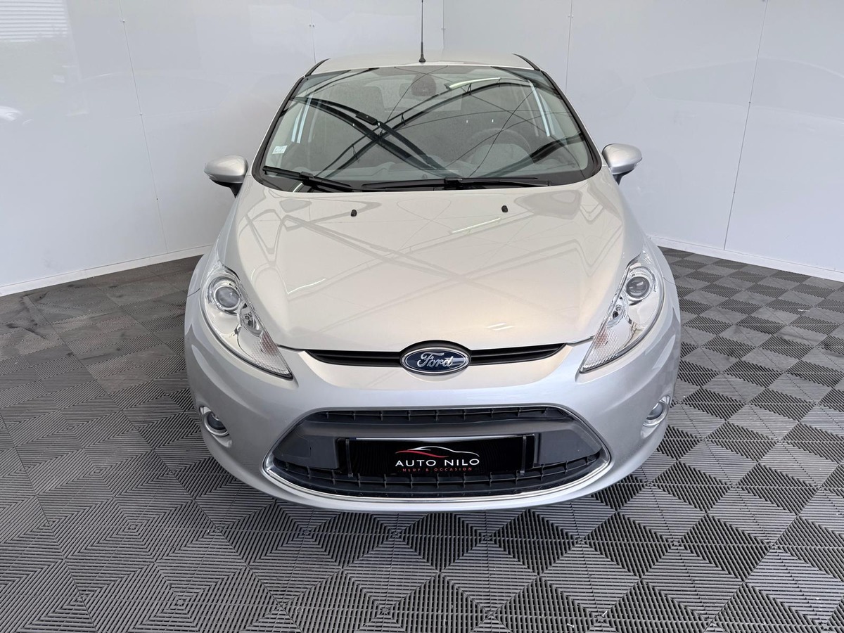 Ford Fiesta 1.6 TDCI 95   Titanium  Première main
