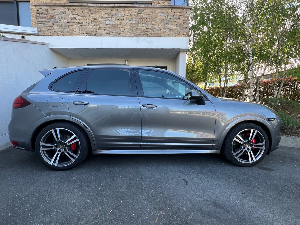 Porsche Cayenne GTS 4.8 V8 420 Tiptronic S