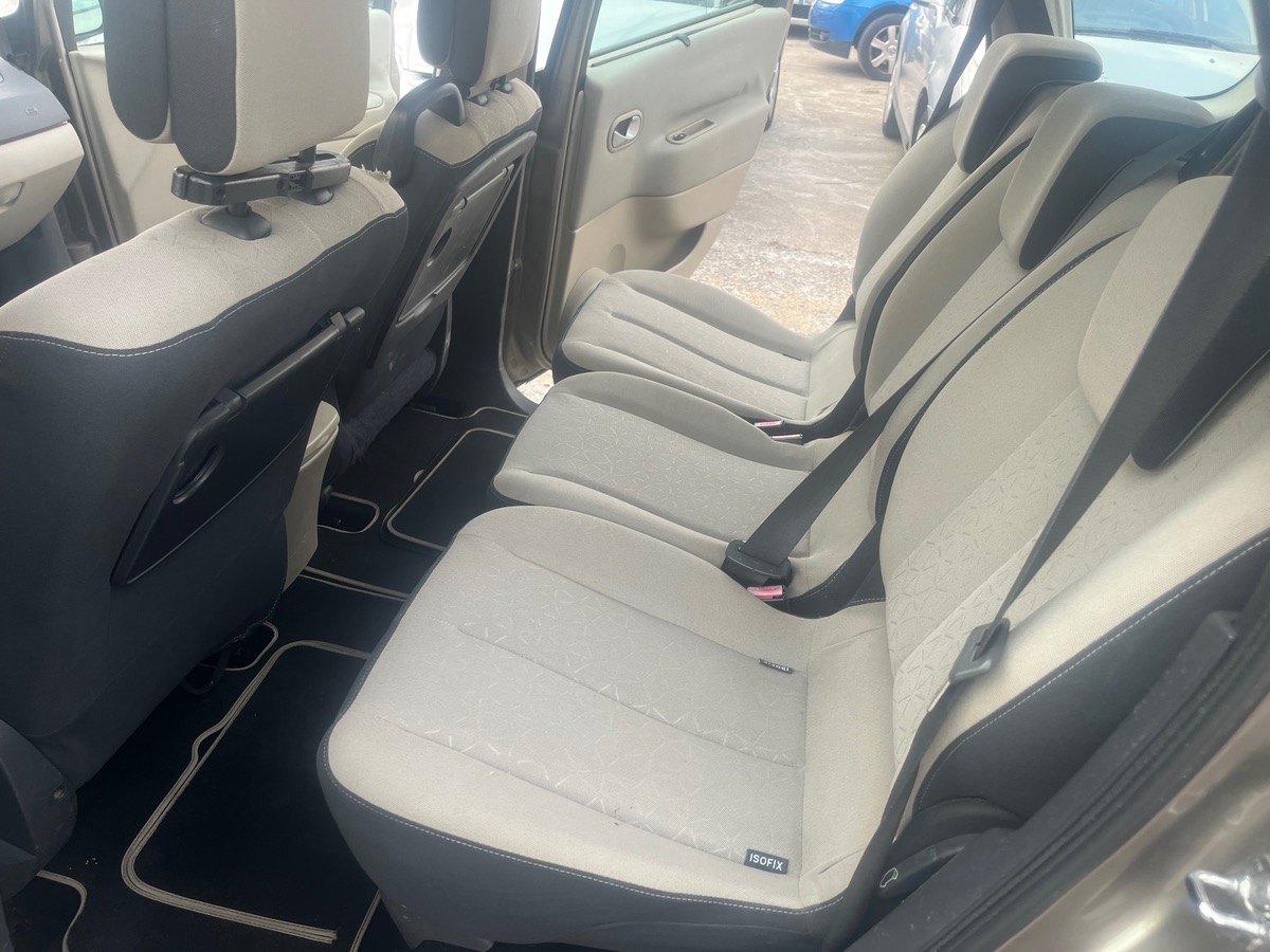 RENAULT Grand Scenic 1.9 DCI 130CH