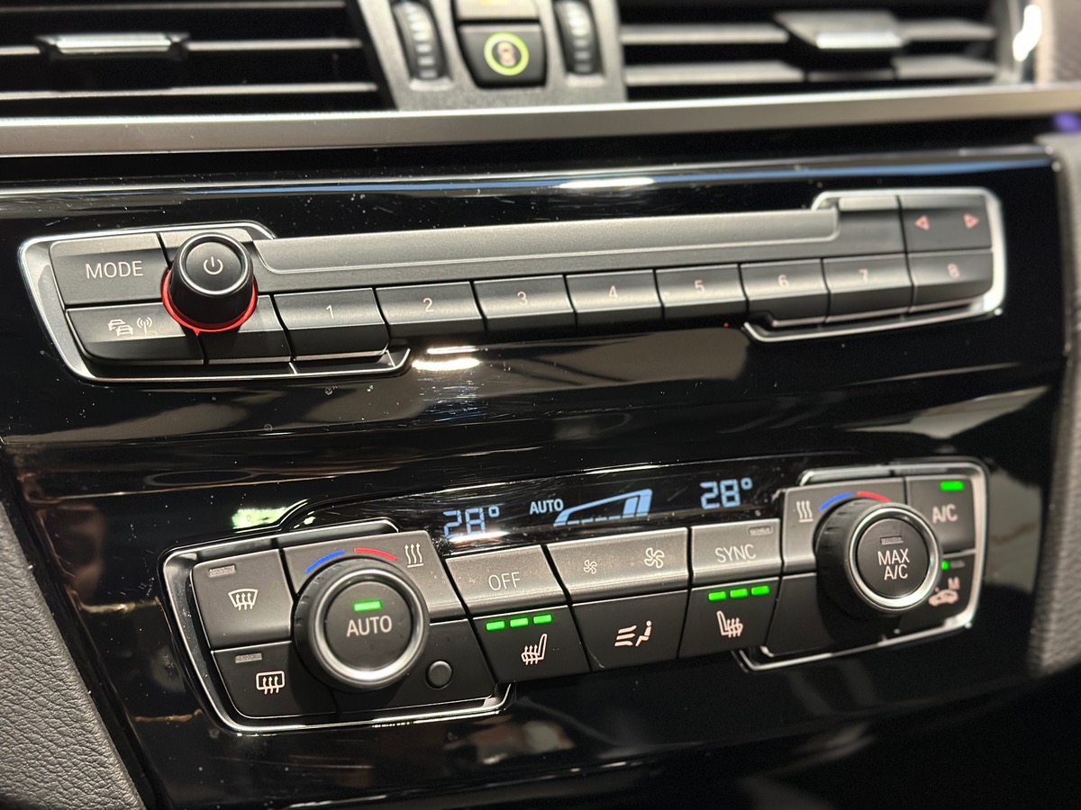 Bmw X2 xDrive 25e 220 ch BVA6 M Sport - 1ère Main / Toit Pano / HUD / CarPlay sans fil