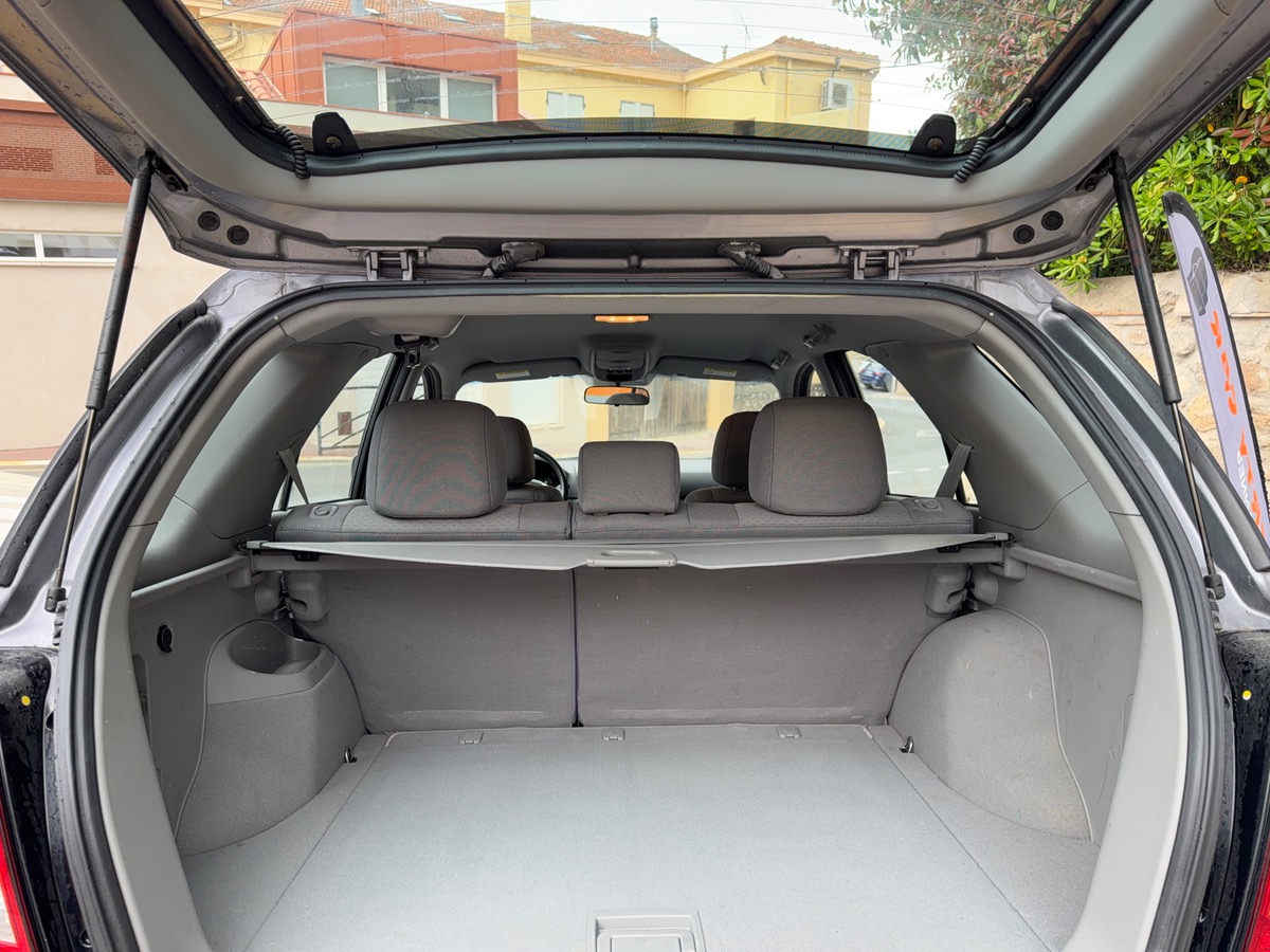Kia Sorento 2.5 CRDI 140 CV / 4WD / 1er Main / Km Réel / Clim / Moteur à Chaine