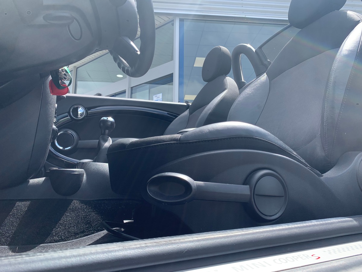 Mini Cabrio 184 ch | S | Mode Sport | Régulateur de vitesse | Bluetooth | GPS | Radar de recul
