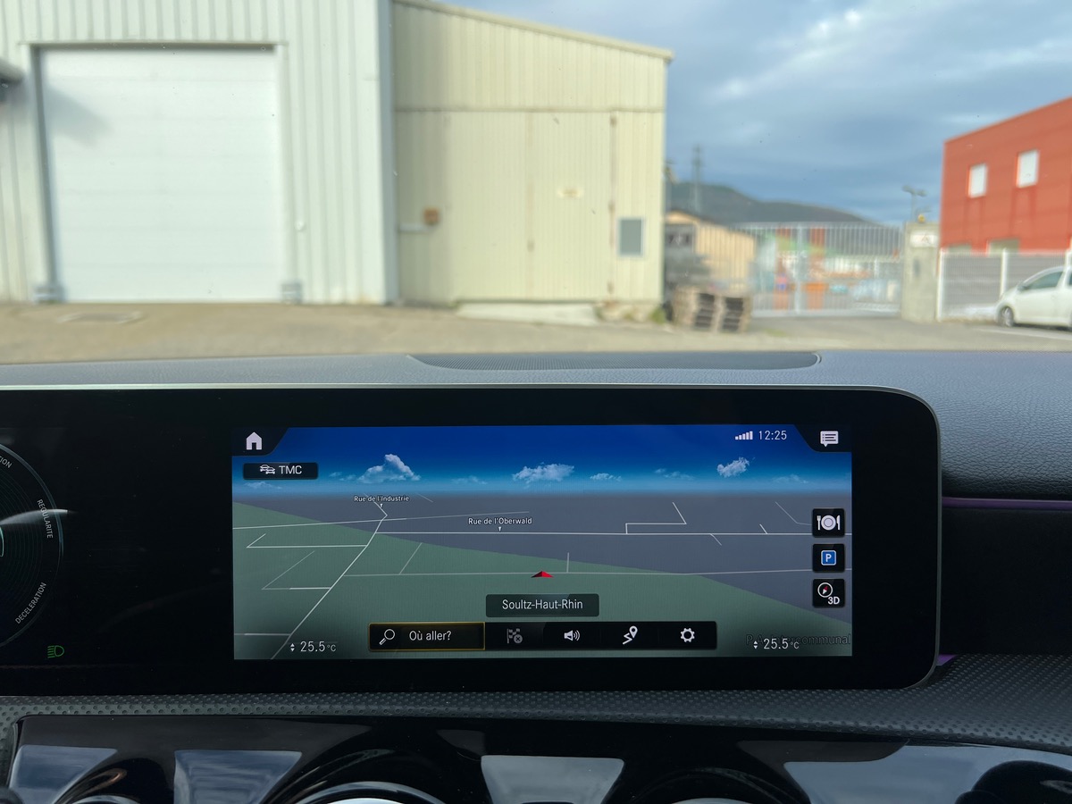 Mercedes-Benz Classe A 200d AMG LINE 150cv, SUIVI COMPLET, TOIT OUVRANT, CARPLAY, LED, MULTIBEAM