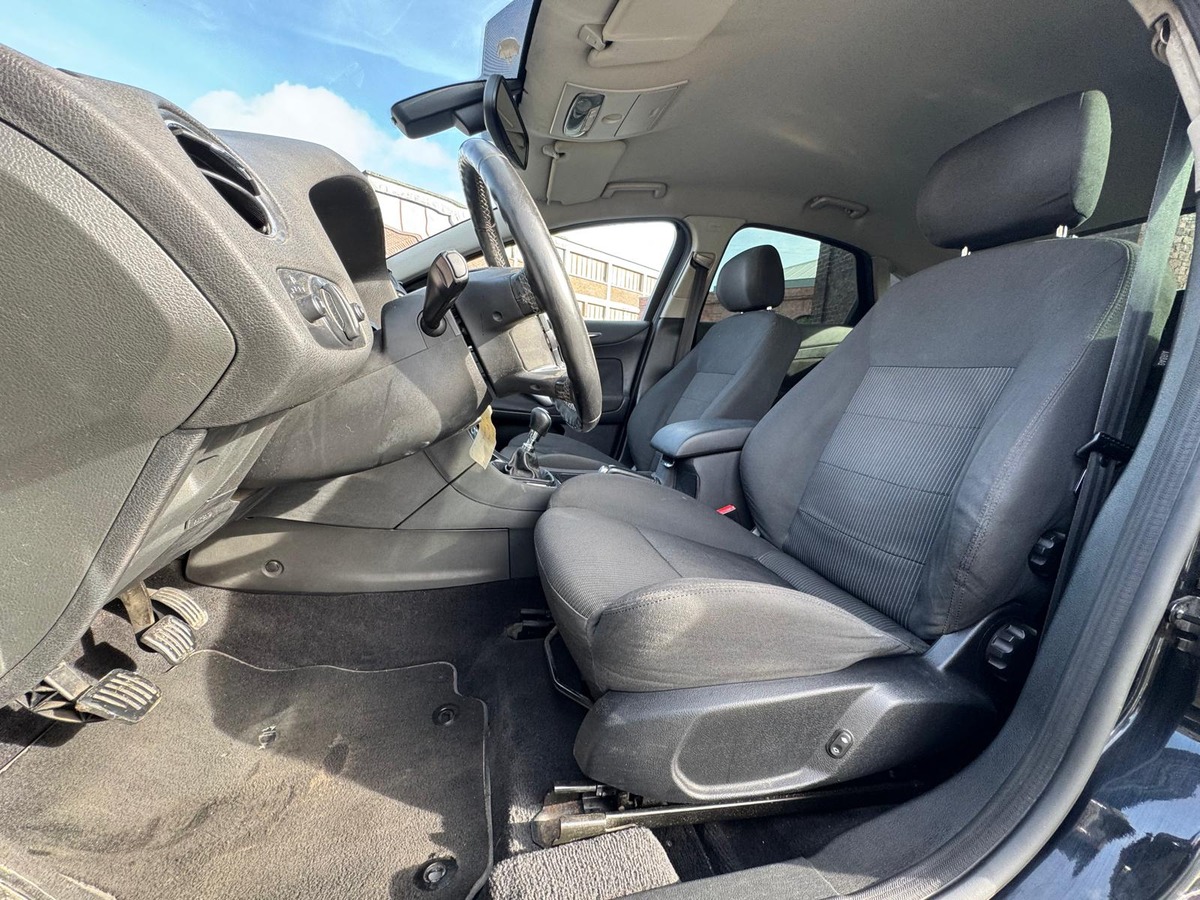 Ford Mondeo 2.0 140 TDCi Titanium-DISTRIBUTION NEUVE-GARANTIE