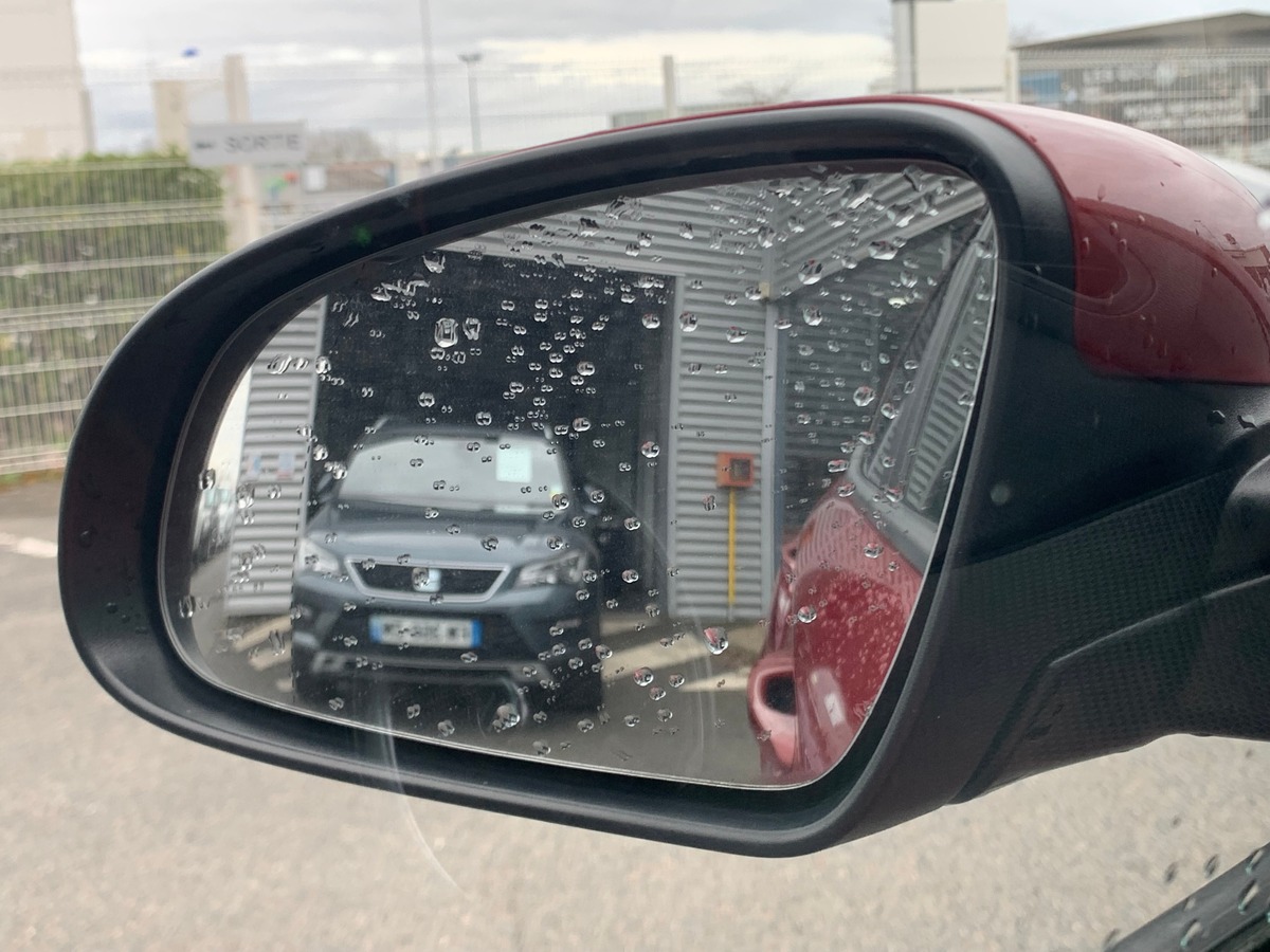 Hyundai Kona 136 | Creative | Caméra recul | Affichage tête haute | Assistance maintien trajectoire