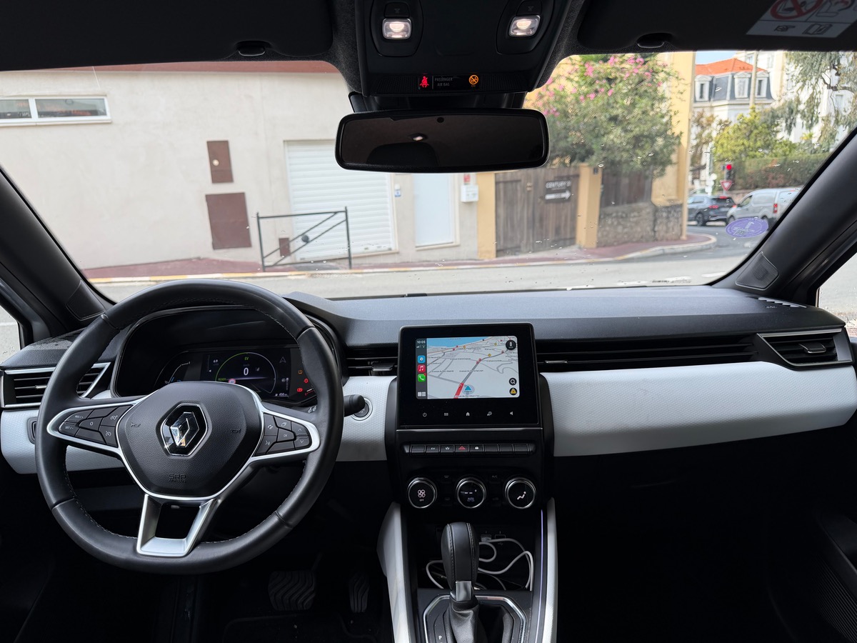 RENAULT Clio V E-TECH 1.6 i 145 CV Hybrid / Intens / CarPlay / Caméra / KM Réel