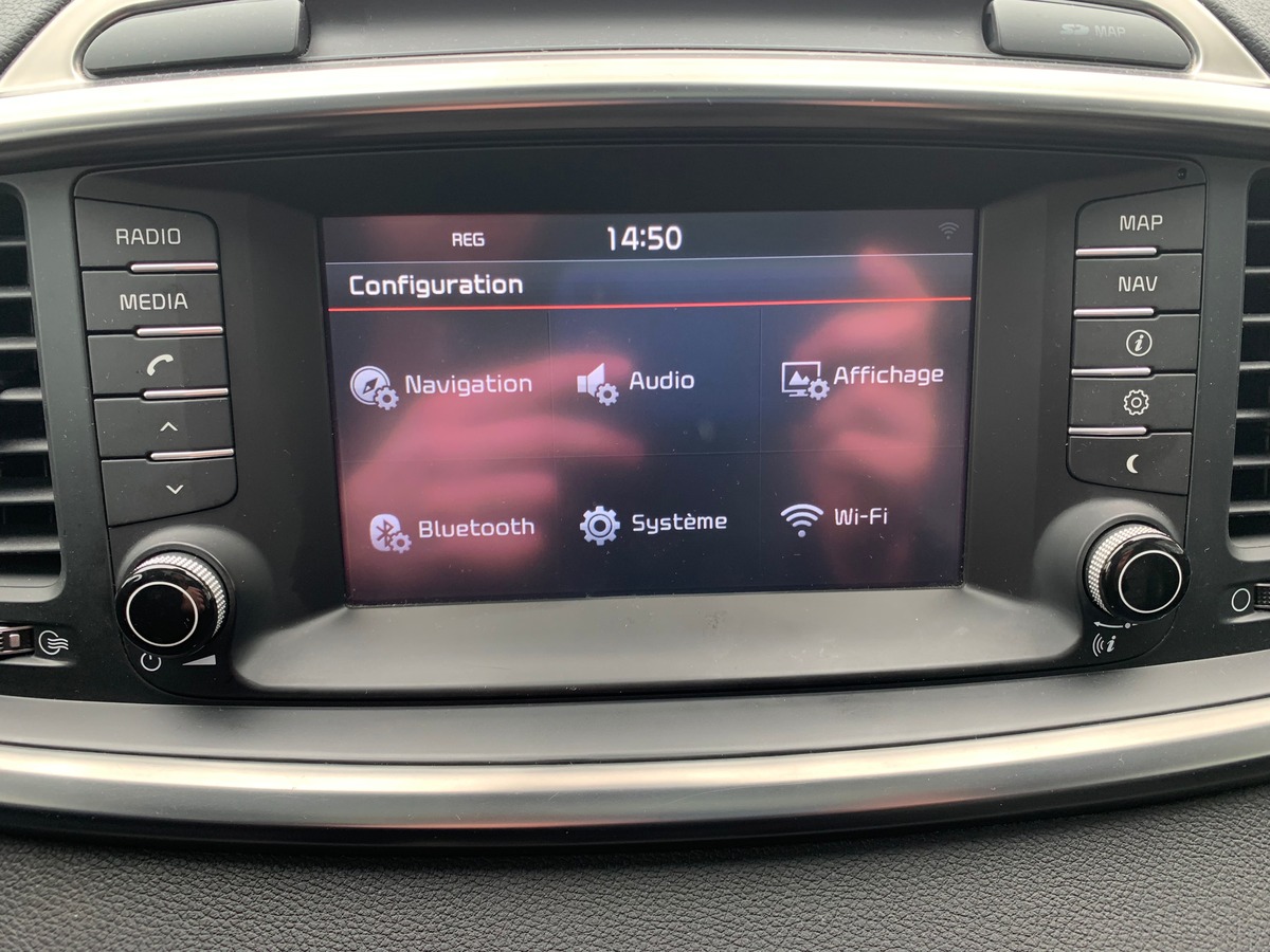 Kia Sorento 200 ch | Premium | 7 Places | AWD | Toit ouvrant panoramique | GPS | Régulateur vitesse