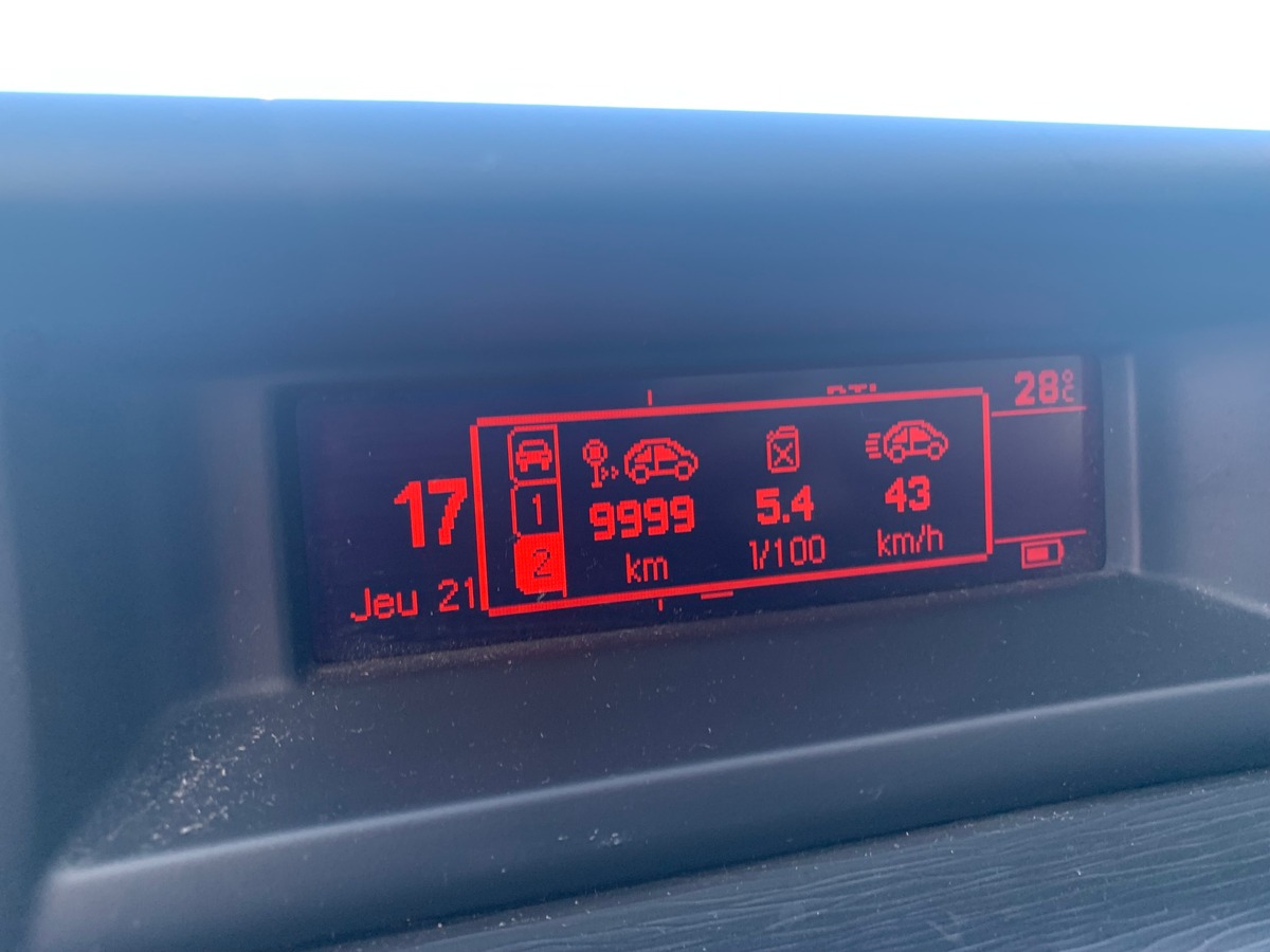 Citroën C3 Picasso 90 chevaux | Régulateur de vitesse | Climatisation | Attelage | Radar arriére