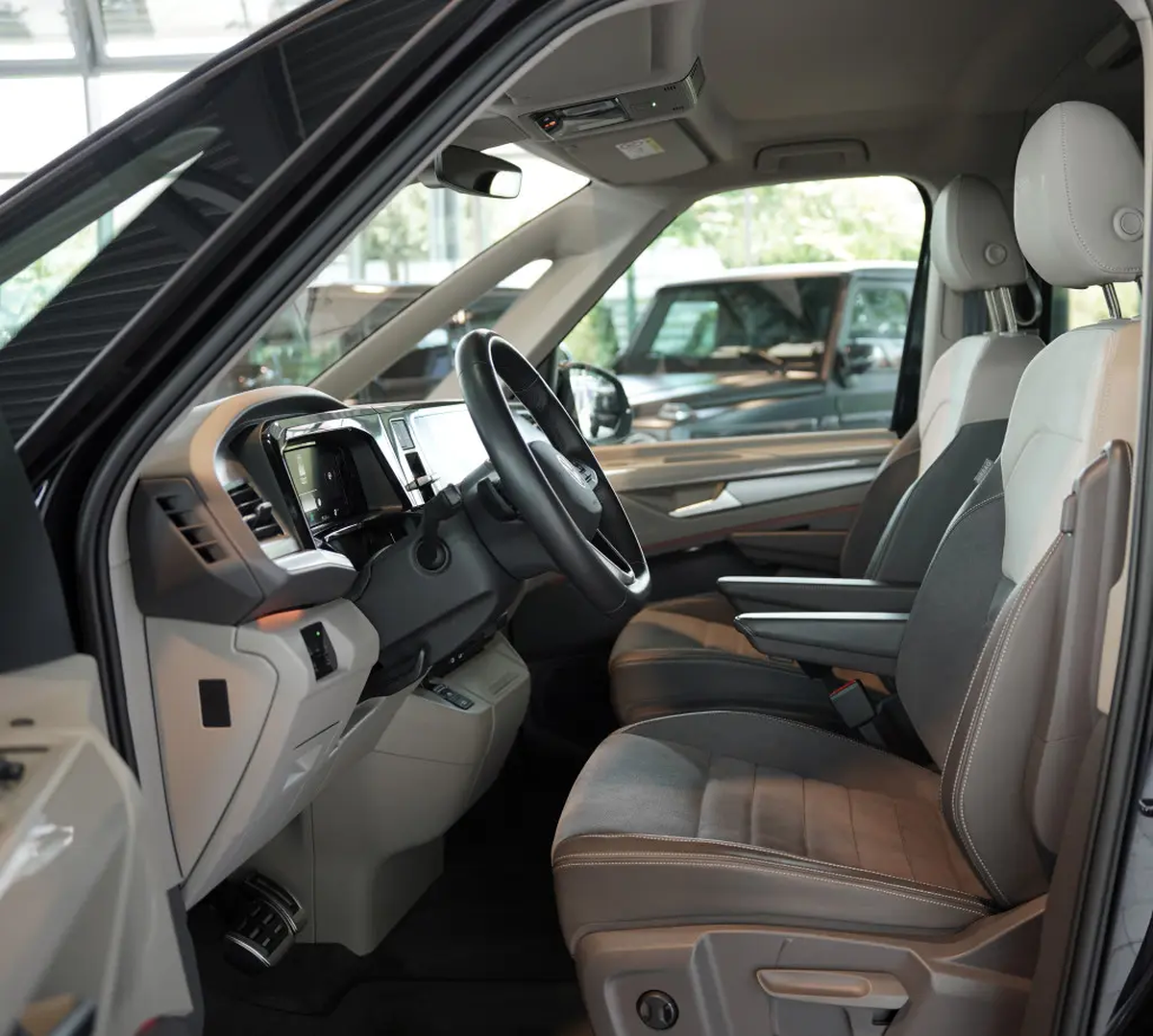 Volkswagen Multivan VII T7 2.0 TDI 150ch Style Long DSG7/7places/VO Allemand/Malus 8000e