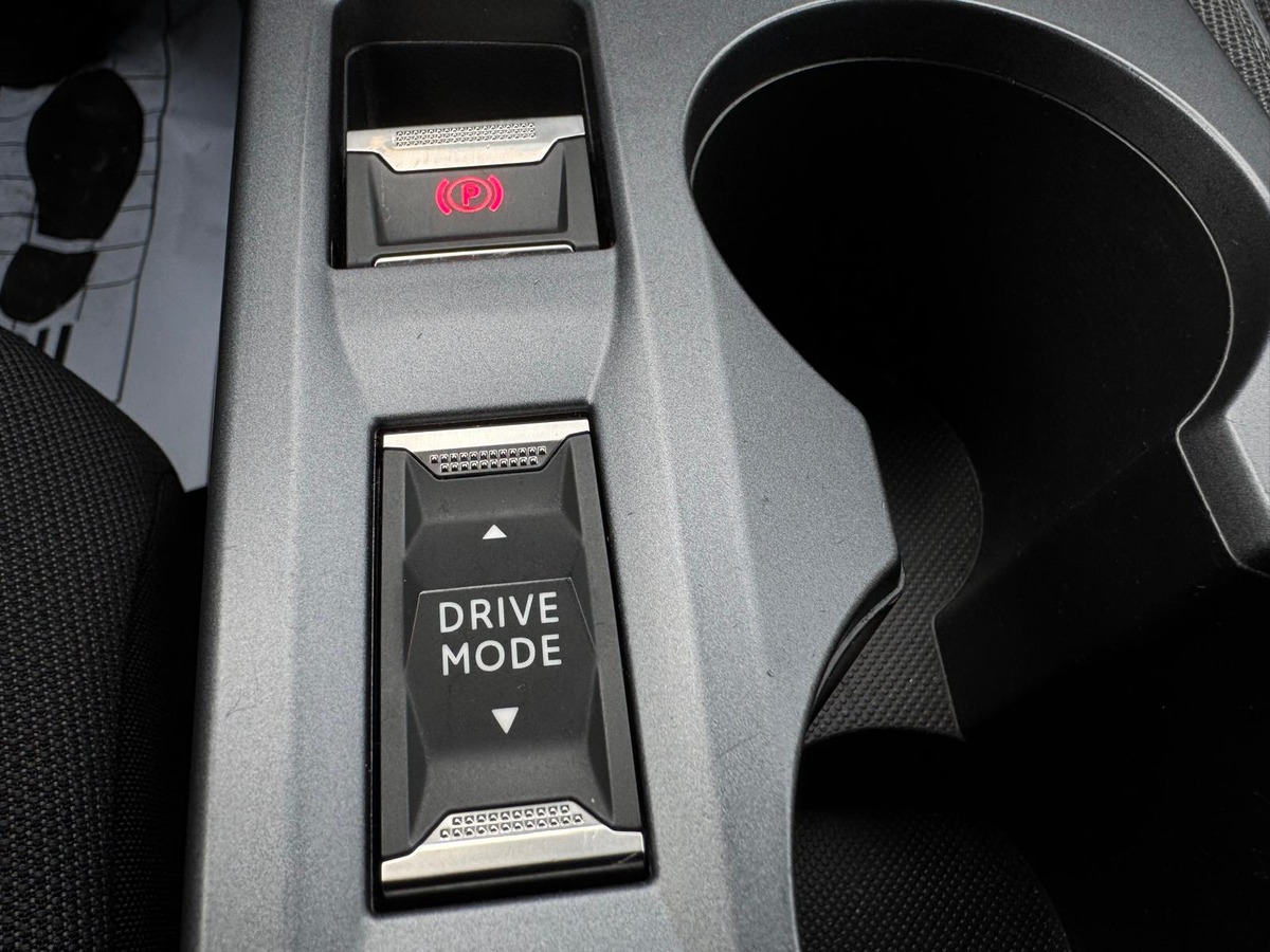 Peugeot 2008 BlueHDi 130 S&S EAT8 Allure