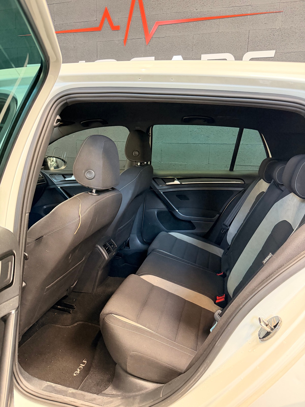 Volkswagen Golf 7 R 300 4 MOTION