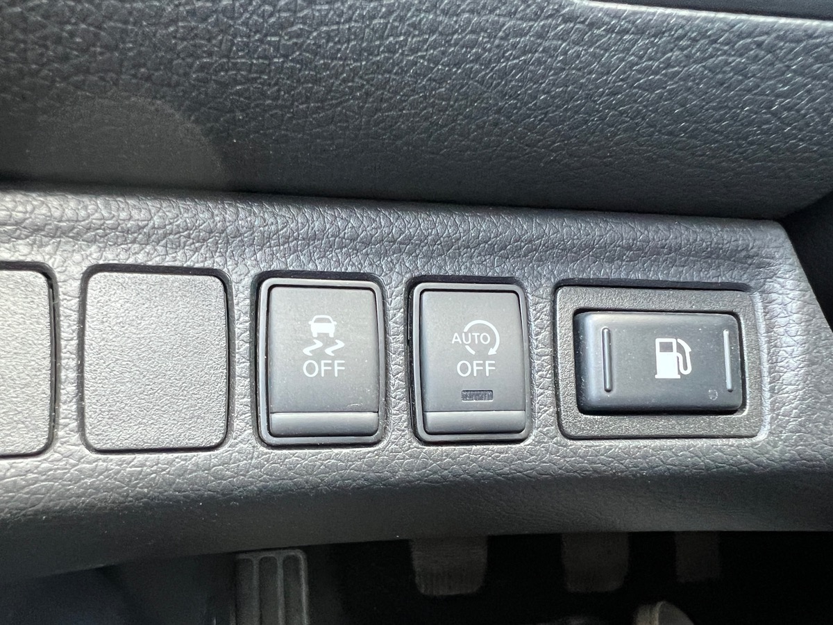 Nissan Navara 2.3L KING CAB 163ch,  SUIVI COMPLET, GARANTIE CONSTRUCTEUR
