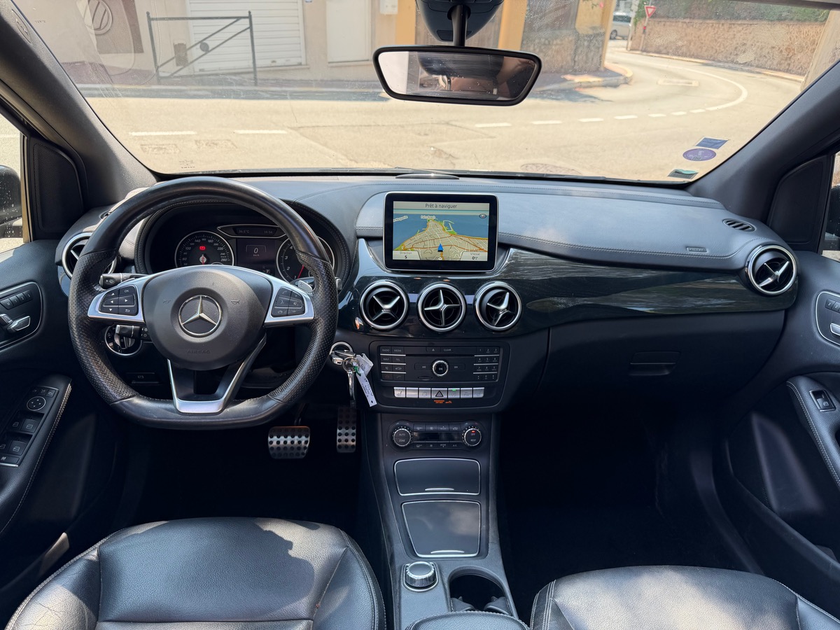 Mercedes Benz CLASSE B 200 1.6 i 156 CV / Pack AMG Fascination / Phase 2 /Toit Ouvrant / 1 er Main