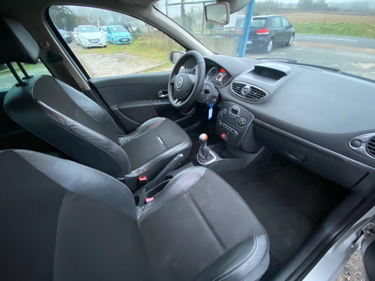 RENAULT Clio 1.5 dci 105cv 11/2006 dynamique 