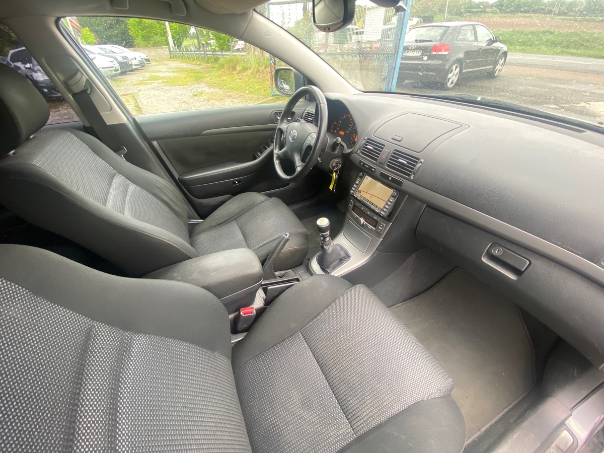 Toyota Avensis 2.2 d4d 150cv très propre 292140km