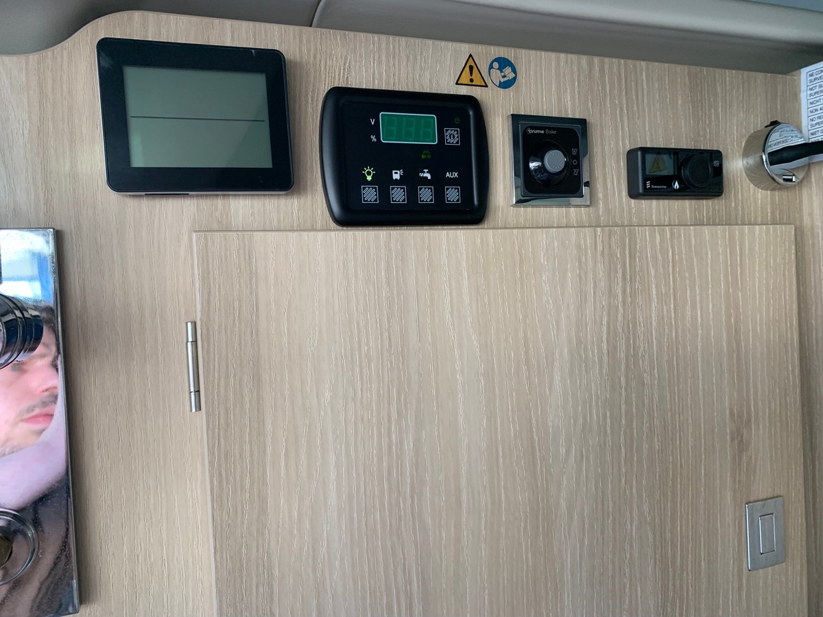 Ford CAMPEREVE 130 chevaux | Premiére MAIN | Cap Land | Caméra de recul | Apple car play