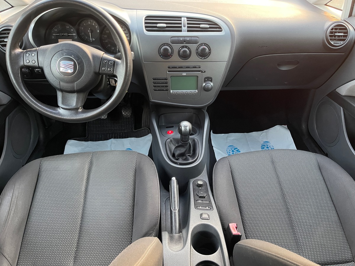 Seat Leon 1.6 100 REFERENCE 5P