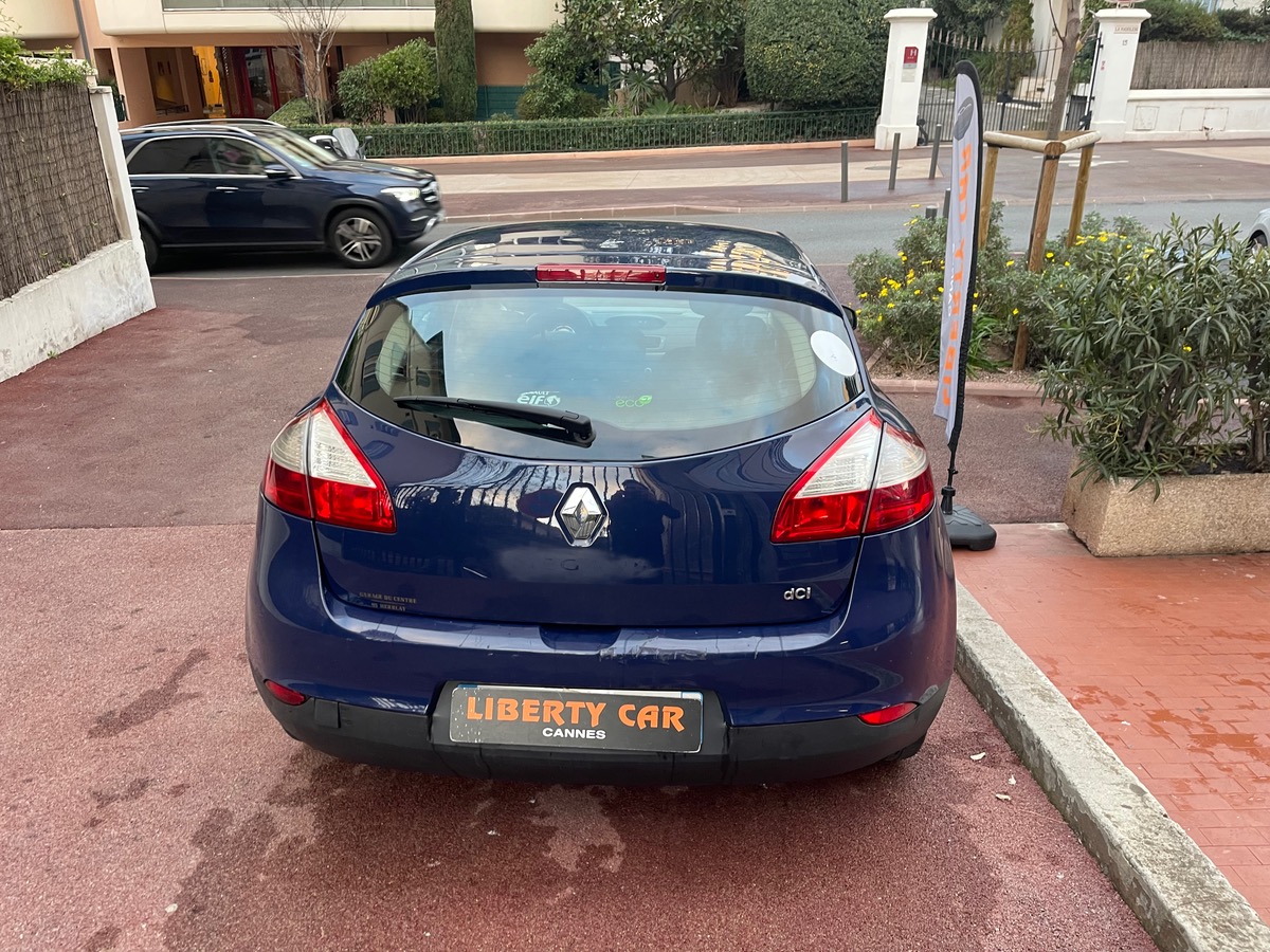 RENAULT Megane iii 1.5 DCi 86 cv / 5 Portes / Clim/ Courroie Neuve