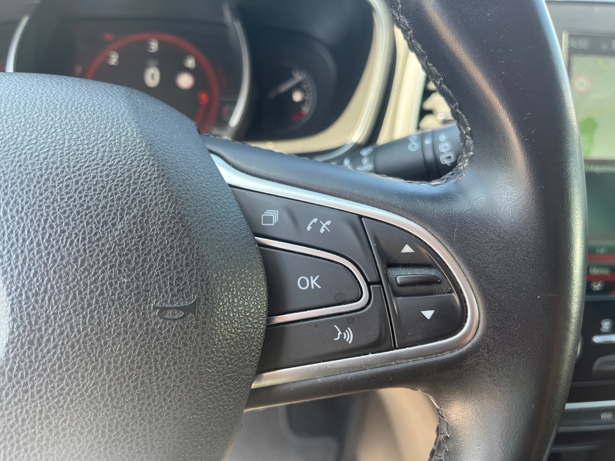 RENAULT Megane IV 1.6 DCI 130 ENERGY INTENS, Caméra de recul, GPS, R-LINK 2