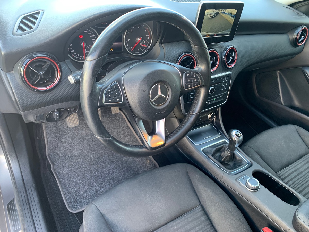 Mercedes-Benz Classe A 109 ch | Business | Caméra de recul | Régulateur de vitesse | Bluetooth | GPS