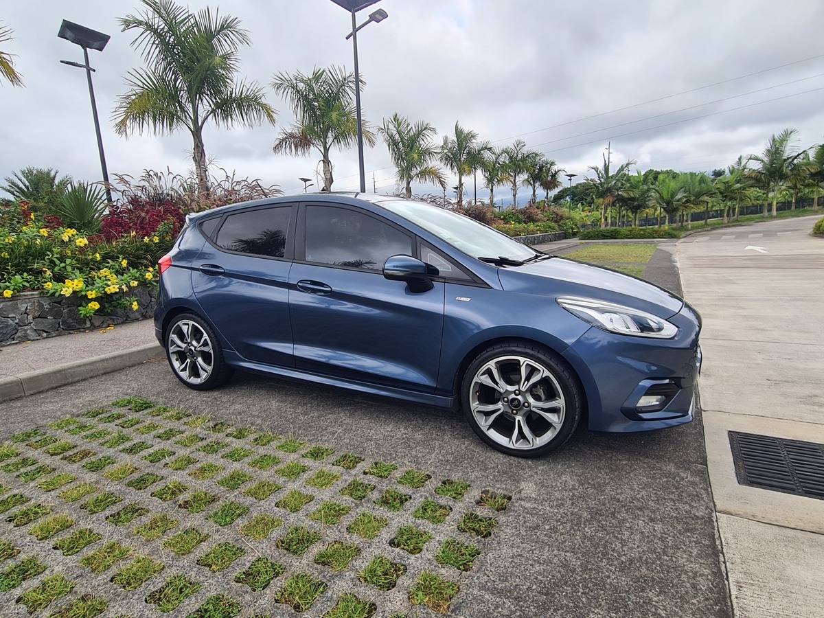 Ford Fiesta 140cv ST LINE