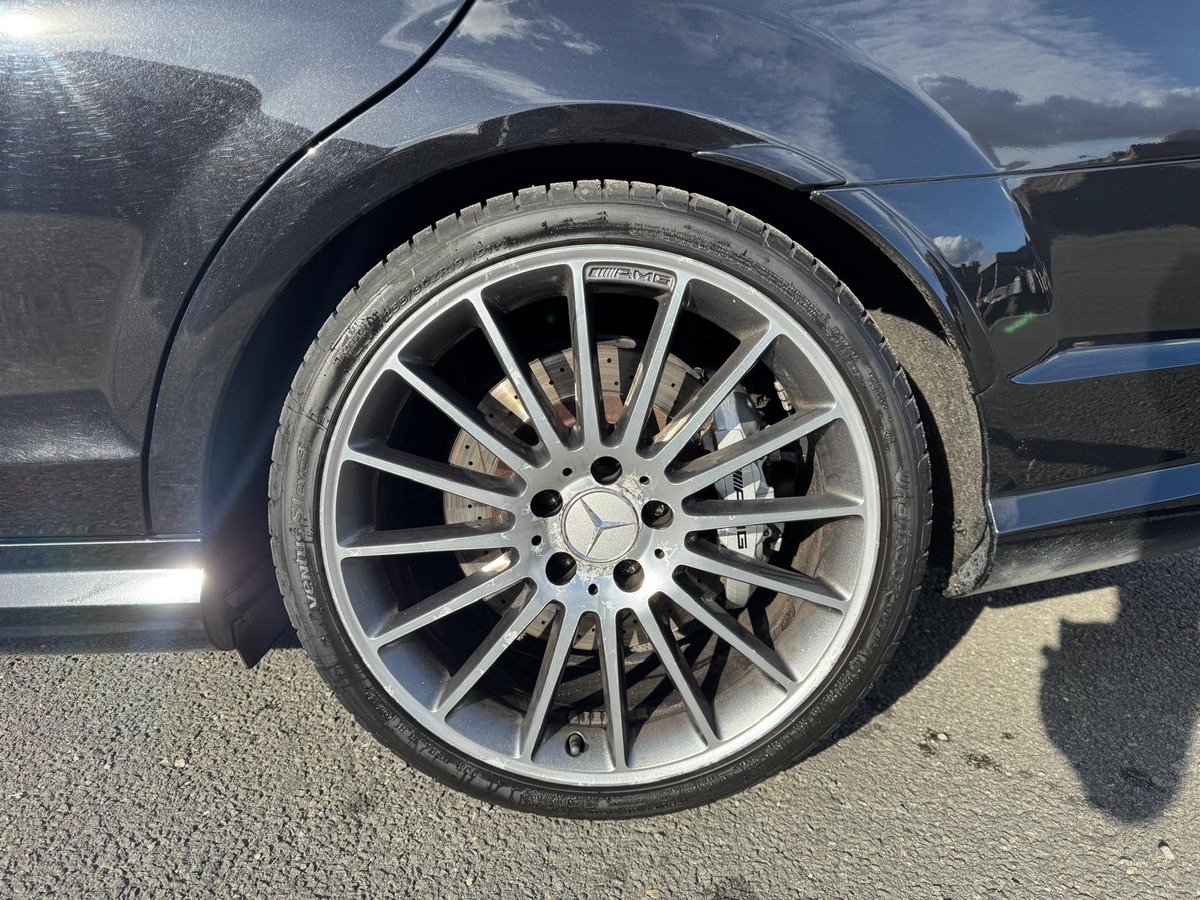 Mercedes-Benz Classe C 63 AMG 6.3 457cv Avantgarde BVA7- Suivi complet
