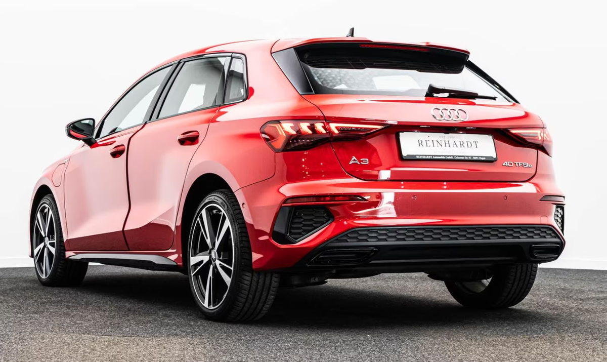 Audi A3 Sportback 40 TFSI e 204ch S line S tronic 6/Bang&Olufsen/Caméra