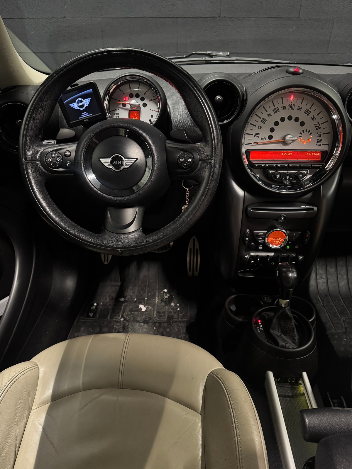 Mini MINI COOPER D COUNTRYMAN SD 143 ALL4 PACK RED HOT CHILI BVA