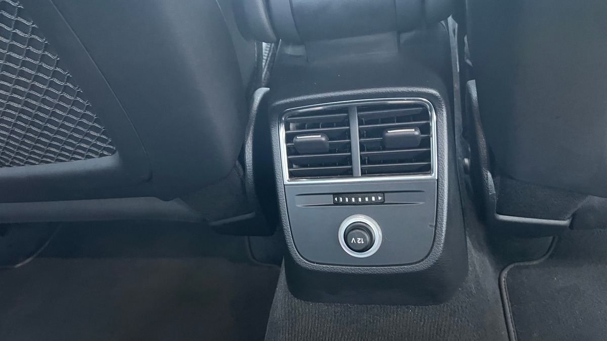 Audi A3 2.0 TFSI 190ch S-Line Quattro S tronic 7 - Gris Nano - Virtual Cockpit -  Système B&O -