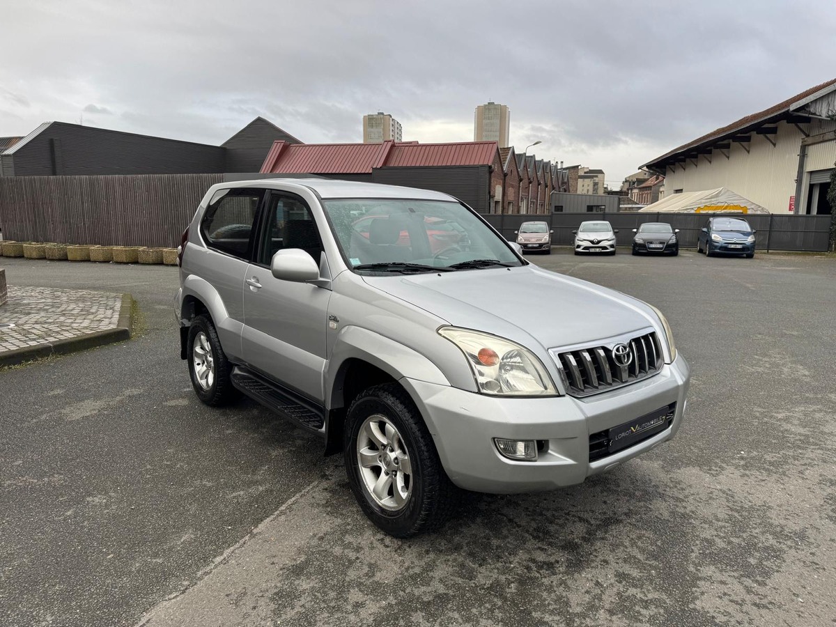 Toyota Land Cruiser KDJ125 D4-D 166 3 portes - Francais