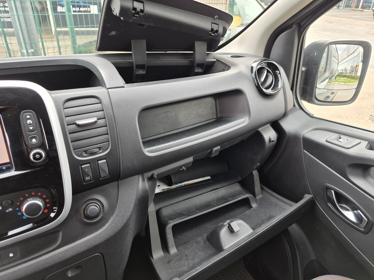 RENAULT Trafic DCI 170 BVA GRAND CONFORT L2H1