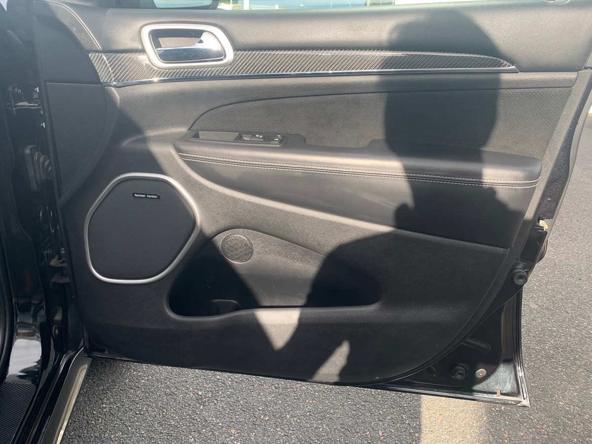 Jeep Grand Cherokee 468 ch | SRT | Attelage amovible | GPS | Caméra de recul