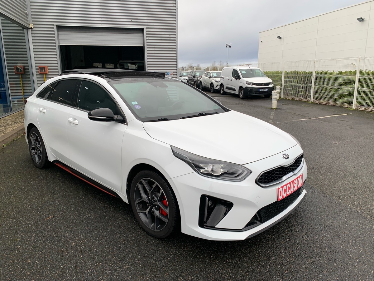 Kia ProCeed 140 ch | GT LINE PREMIUM | Caméra recul | Toit ouvrant | Démarrage sans clé | Phares LED