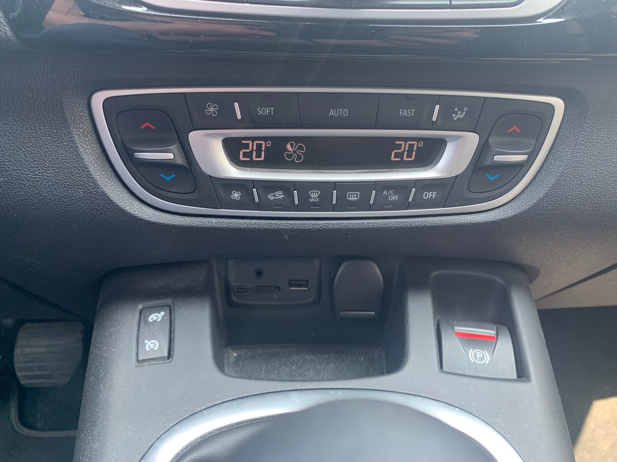 RENAULT Grand Scenic 130 chevaux | BOSE | 7 Places | Caméra de recul | Régulateur de vitesse | GPS