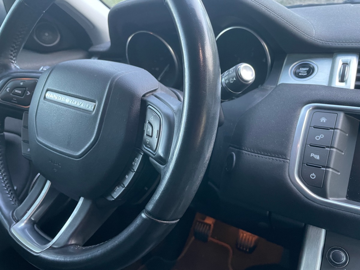 LAND ROVER EVOQUE 2.0 ed4 150 BVM Business - Historique Entretien complet