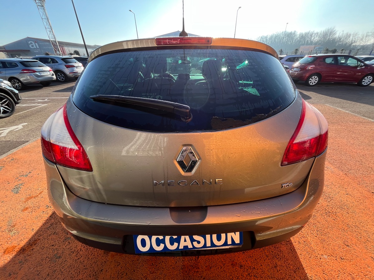 RENAULT Megane III 1.4 TCe 131 CH PRIVILÈGE