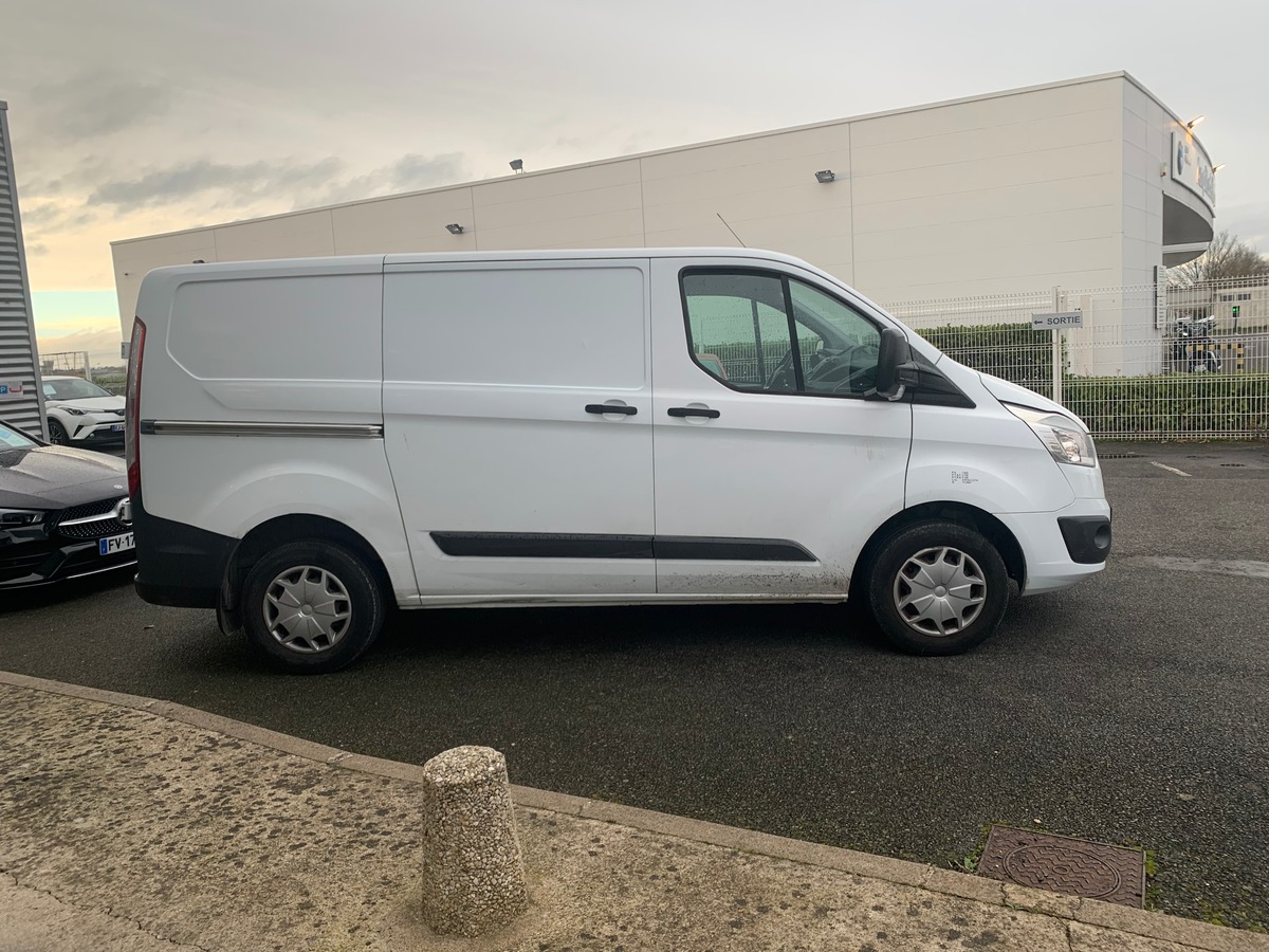 Ford TRANSIT CUSTOM 125 ch | Commandes du système audio au volant | Régulateur/limiteur de vitesse