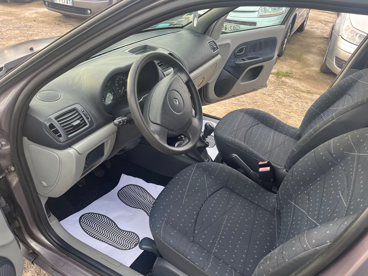 RENAULT Clio 1.5 dci 147599KM