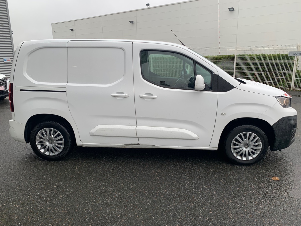 Peugeot Partner 100 ch | PREMIUM | Régulateur de vitesse | Radar de recul | Climatisation | 3 places