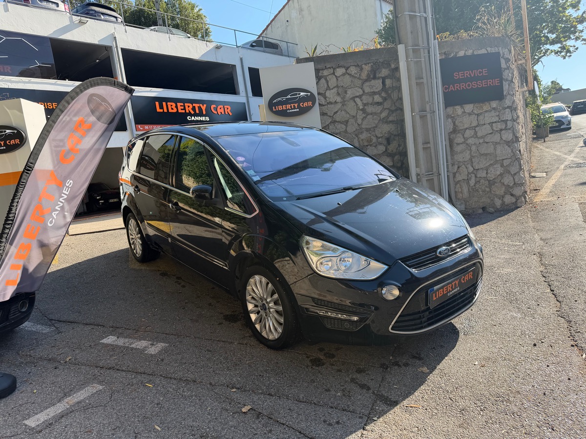 Ford S-max 2.0 Flexifuel 145 CV / Titanium / GPS / Jantes / Moteur à Chaine