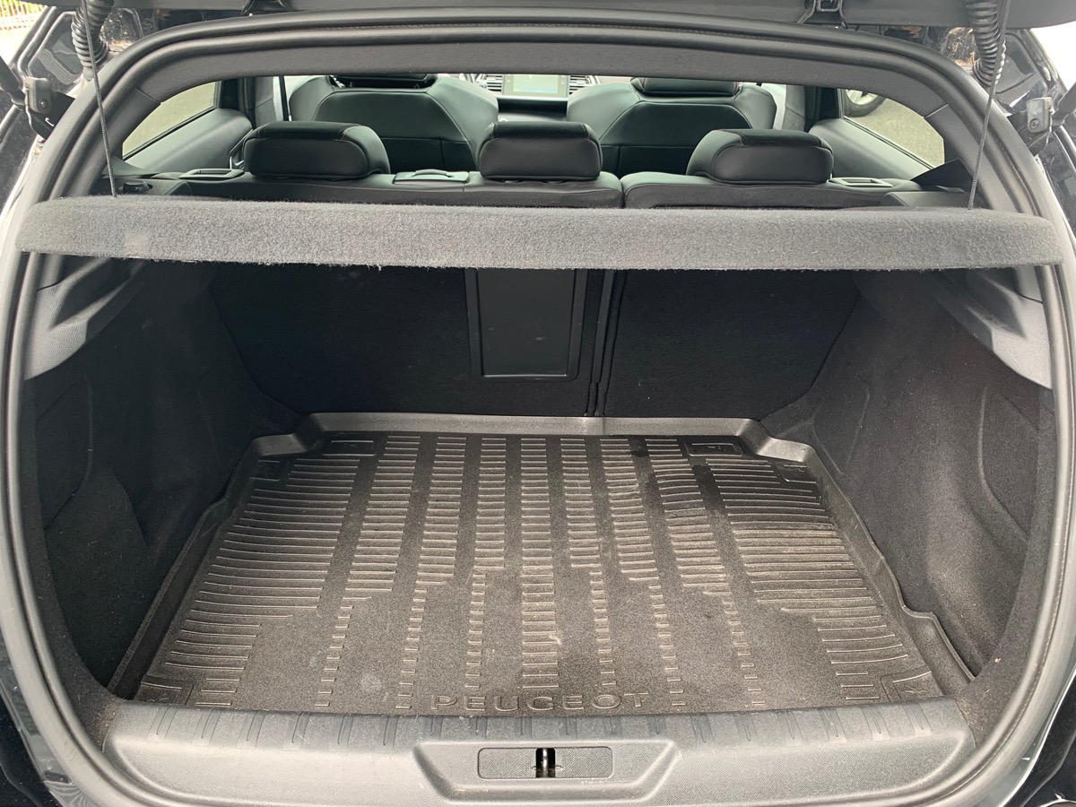 Peugeot 308 263 ch | GTI | Mirror Screen | Régulateur vitesse | Radar stationnement avant, arriére