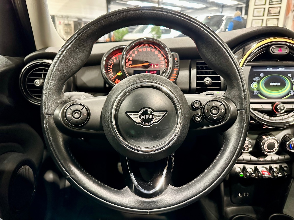 Mini Mini III (F55) One 1.2 102 Edition Shoreditch 5P b
