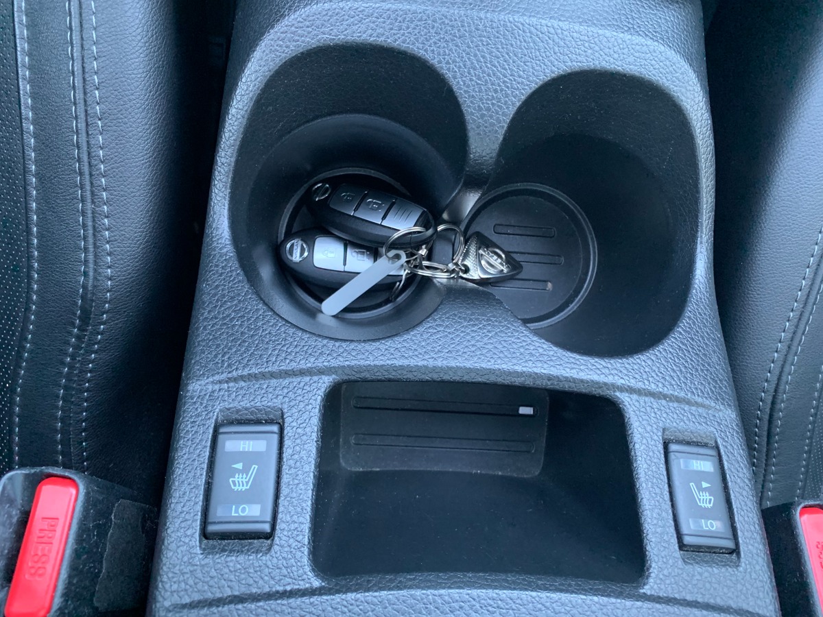 Nissan Qashqai 130 ch | Black edition | Caméra vue panoramique 360° | Toit panoramique | Jantes Alu