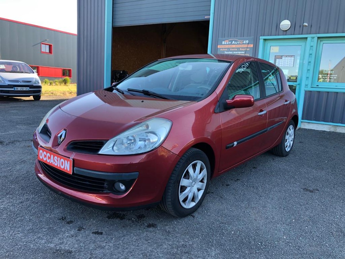 RENAULT Clio 1.5 dci - 85