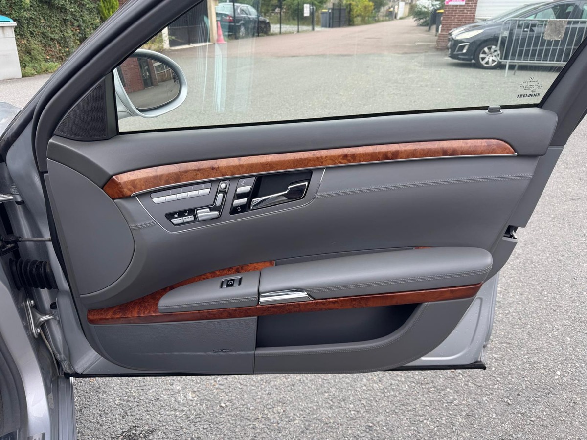 Mercedes-Benz Classe S 600 v12 5.5 517cv - Boite automatique - garantie