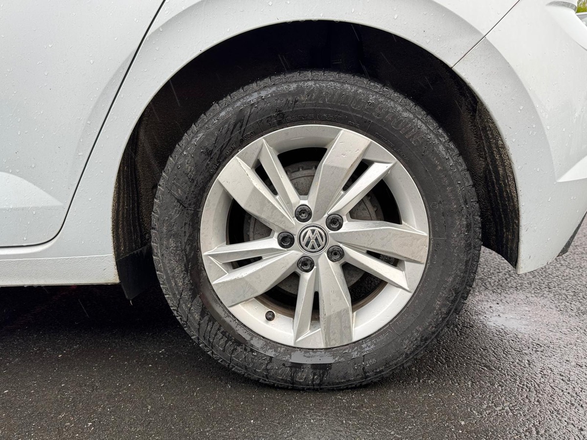 Volkswagen Polo VI 1.0 TSI 95 Confortline BVM